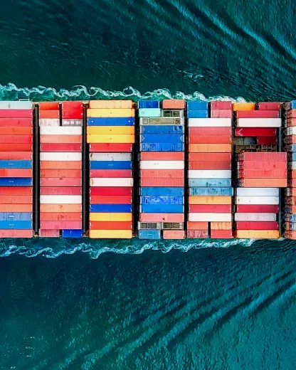 HelloContainer